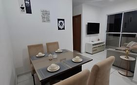 AP a 3KM das PRAIAS, com SUÍTE
